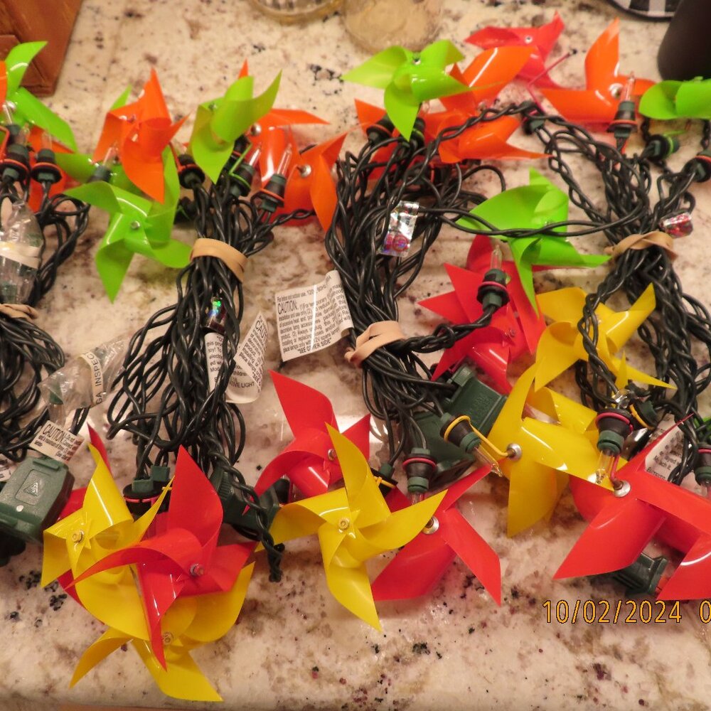 4 sets of Spinning Pinwheel String Lights Indoor Outdoor 40 lights 24 feet